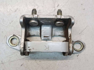 петля двери Nissan Primera P12 2004, 2.2 л., дизель, МКПП, хетчбэк 5 дв.