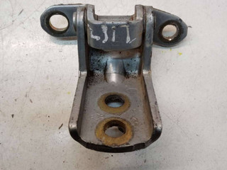петля двери Nissan Primera P12 2004, 2.2 л., дизель, МКПП, хетчбэк 5 дв.