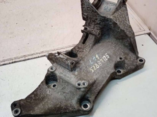 кронштейн генератора Renault Laguna 2 поколение 2004, 1.8 л., бензин, МКПП, хетчбэк 5 дв., 8200183234