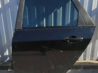 дверь задняя левая Nissan Primera P12 2005, 1.9 л., дизель, МКПП, черный, универсал