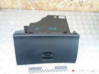 бардачок Peugeot 308 T7 2010, 1.6 л., 9HY (DV6TED4), дизель, МКПП, черный, хетчбэк 5 дв.