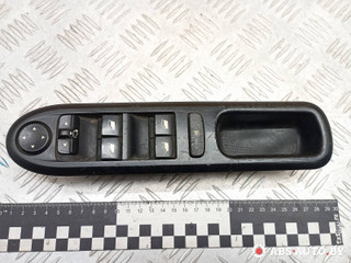 блок управления стеклоподъемниками Peugeot 407 1 поколение 2006, 2.0 л., RFN (EW10J4), бензин, универсал, 532697045, 532697001, 96468704XT, 53269735B