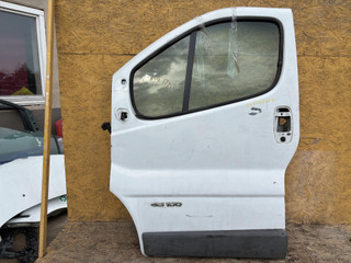 дверь передняя левая Renault Trafic 2 поколение 2003, 1.9 л., F9Q 760, дизель, МКПП, микроавтобус