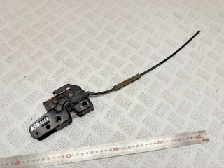 замок капота Volkswagen Caddy 3 поколение 2008, 1.9 л., BJB, дизель, МКПП, белый, 1T1823531
