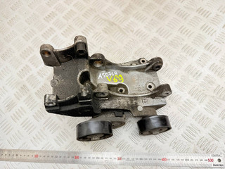 кронштейн генератора Peugeot 607 1 поколение 2001, 2.2 л., 4HX (DW12TED4/FAP), дизель, МКПП, седан, 96348179, 96348183