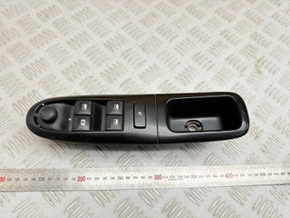 блок управления стеклоподъемниками Peugeot 406 1 поколение [рестайлинг] 2000, 2.0 л., RHZ (DW10ATED), дизель, МКПП, универсал, 25949