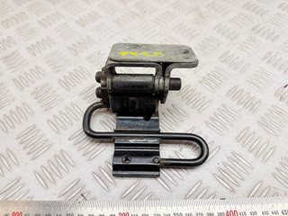 петля двери Audi A6 4B/C5 1999, 2.5 л., AKN, дизель, МКПП, универсал, передний привод, 4B0833412B