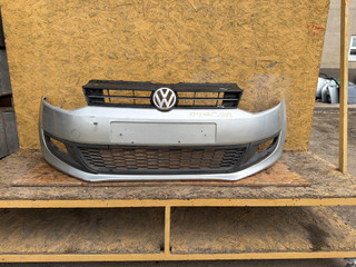 бампер передний Volkswagen Polo 5 поколение 2010, 1.6 л., CAYB, дизель, МКПП, хетчбэк 5 дв., 6R0807221