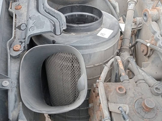 корпус воздушного фильтра Scania R 3 поколение 2013, 12.7 л., DC 13.111, дизель, МКПП, белый, правый руль, 1387542, 1335674, 1377092, 1801772, 1870001, 1335677, 1869997, 1829470