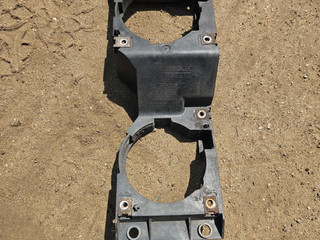 рамка фары противотуманной левой Scania G 2 поколение 2012, 11.7 л., HPi, DC 12.15, дизель, АКПП, белый, правый руль, 1786695