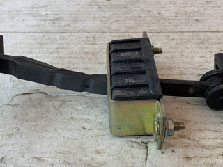 ограничитель открывания двери Mercedes-Benz E-Класс W211/S211 2004, 3.2 л., OM 648.961, дизель, АКПП, черный, универсал, задний привод