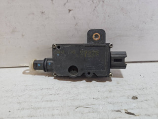 активатор замка багажника Nissan Almera Tino V10 (2000 - 2003), 90550BU00