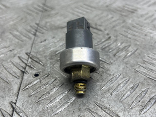 датчик давления масла Ford Fiesta 5 поколение (2001 - 2007), 1.3 л., BAJA, бензин, 256C3N824AA