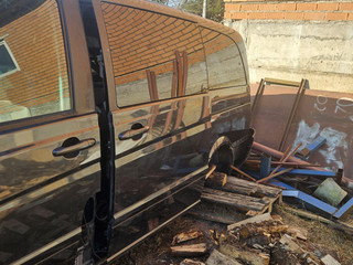 часть кузова (вырезанный элемент) Mercedes-Benz Vito W639 2006, 3.2 л., M 112.951, бензин, АКПП, черный, задний привод