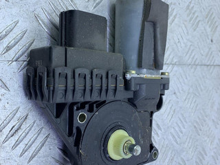 моторчик стеклоподъемника задний правый Ford Mondeo 3 поколение (2000 - 2003), 0130821772, 1400011913