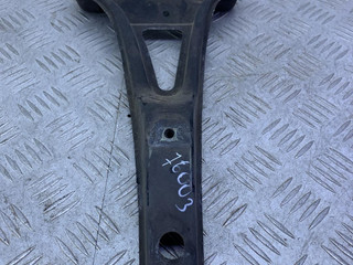 кронштейн (крепление) Volkswagen Bora 1 поколение 1J2 (1998 - 2005), черный, седан, передний привод