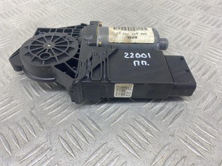 моторчик стеклоподъемника передний правый Volkswagen Passat B5 1999, 1.8 л., APT, бензин, 5МКПП, зеленый, универсал, передний привод, 3B4837752EG, 9776101434202, F005S00028