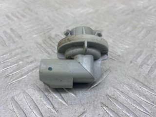 патрон фонаря левого Ford Focus 2 поколение (2004 - 2008), 1.4 л., ASDA, бензин, МКПП, передний привод, XS4113K370CD