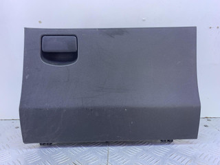 бардачок Toyota Yaris XP9 (2005 - 2009), 55550-0D060