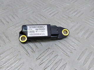 датчик удара Audi A6 4B/C5 (1997 - 2001), 1.8 л., AJP, бензин, 5МКПП, кофейный, седан, передний привод, 4B0959643A