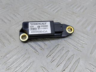 датчик удара Audi A6 4B/C5 (1997 - 2001), 1.8 л., AJP, бензин, 5МКПП, кофейный, седан, передний привод, 4B0959643A