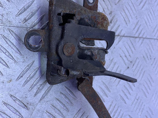замок капота Subaru Impreza 1 поколение (GM/GC/GF) 1994, 1.8 л., EJ18E, бензин, МКПП, красный, седан, полный привод