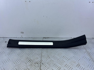 накладка на порог внутренняя Mercedes-Benz B-Класс W245 T245.208 2007, 2.0 л., OM 640.941, дизель, вариатор, серебро, минивэн, передний привод, A1696800874