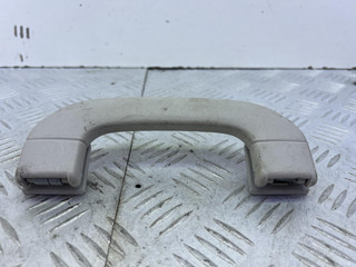 ручка внутренняя потолочная Mercedes-Benz B-Класс W245 T245.208 2007, 2.0 л., OM 640.941, дизель, вариатор, серебро, минивэн, передний привод, A1698100151