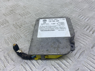 блок AirBag Skoda Octavia 1 поколение (A4) [рестайлинг] 1U 2001, 2.0 л., AQY, бензин, 5МКПП, черный, универсал, передний привод, 1C0909605, 5WK43121, 48010402C