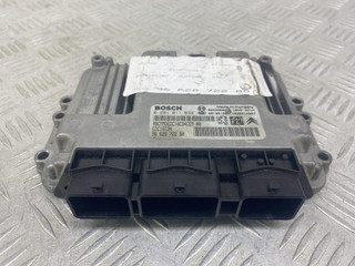 блок управления двигателем Citroen C4 1 поколение LC (2004 - 2008), 1.6 л., 9HZ (DV6TED4), дизель, МКПП, черный, минивэн, передний привод, 9662872280, 1039S14807, 18450714, 0281011634, EDC16C34