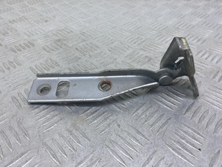 петля капота левая Volkswagen Bora 1 поколение 1J2 (1998 - 2005), 1.6 л., BCB, бензин, МКПП, серебро, седан, передний привод, 221002A
