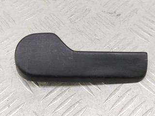 ручка открывания капота Volkswagen Bora 1 поколение 1J2 (1998 - 2005), 1.6 л., BCB, бензин, МКПП, серебро, седан, передний привод, 1J1823533C