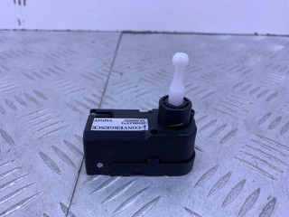 корректор фар Skoda Octavia 1 поколение (A4) [рестайлинг] 1U 2001, 2.0 л., AQY, бензин, 5МКПП, черный, универсал, передний привод