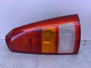 фонарь задний правый Ford Focus 1 поколение [рестайлинг] 2004, 1.8 л., бензин, 5МКПП, серый, универсал, передний привод
