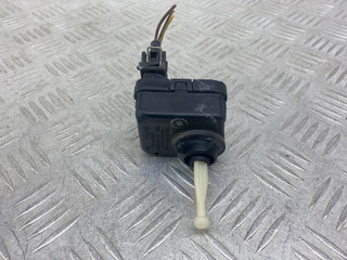 корректор фар Audi A4 B5 (1994 - 1999), 1.6 л., бензин, МКПП, серебро, седан, передний привод, 4D0941295, 0307852315