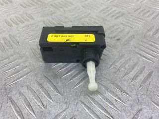 корректор фар Ford Mondeo 1 поколение GE (1993 - 1996), 2.0 л., бензин, АКПП, синий, седан, передний привод, 0307853307
