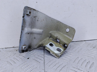 крепление ( кронштейн ) крыла SEAT Ibiza 3 поколение [рестайлинг] (2006 - 2008), 1.4 л., BKY, бензин, МКПП, голубой, хетчбэк 3 дв., передний привод, 6L0821135A