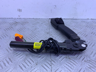 замок ремня безопасности Ford Focus 2 поколение [рестайлинг] (2007 - 2011), 33043107D