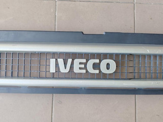 решетка радиатора IVECO Daily 3 поколение 50C13 2004, 2.8 л., 8140.43S, дизель, микроавтобус, 500328278, 500364671