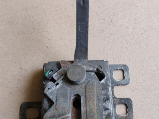 замок капота IVECO Daily 6 поколение 35C14 2018, 2.3 л., дизель, МКПП, фургон, 5801688584