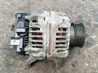 генератор IVECO Daily 3 поколение 50C13 2004, 2.8 л., 8140.43S, дизель, микроавтобус, 0124320001, 500317453