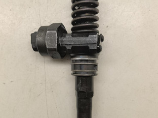 форсунка Volkswagen Sharan 1 поколение (1995 - 2000), 1.9 л., дизель, 038130073R, 0414720038
