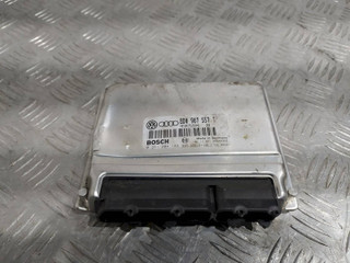 блок управления двигателем Volkswagen Passat B5 1997, 1.8 л., Ti, бензин, -, 8D0907557T