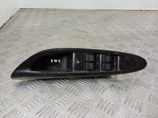 блок управления стеклоподъемниками Mazda MPV LW 2000, 2.0 л., i, бензин, LC6466350A