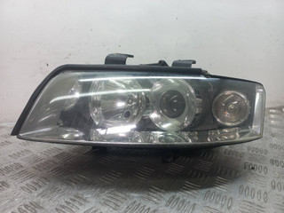 фара левая Audi A4 B6 2004, 2.5 л., BDG, дизель, МКПП