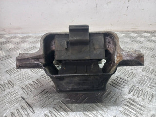 подушка крепления двигателя Volkswagen Golf 5 поколение 2007, 1.9 л., дизель, 1K0199555N