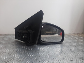 зеркало наружное правое Renault Megane 3 поколение 2013, 1.4 л., H4J 700, бензин