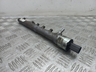 pегулятор давления топлива Volkswagen Golf 6 поколение 2011, 1.6 л., дизель, 03L130764A