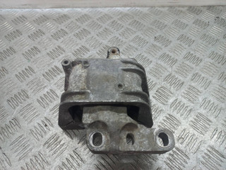подушка крепления двигателя Volkswagen Touran 1 поколение 2004, 1.9 л., AVQ, дизель, 6МКПП, 1K0199262BA