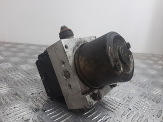 блок ABS Mitsubishi Space Wagon 3 поколение (Typ N50) 2000, 2.4 л., 4G64 (12V), бензин, МКПП, MR475991